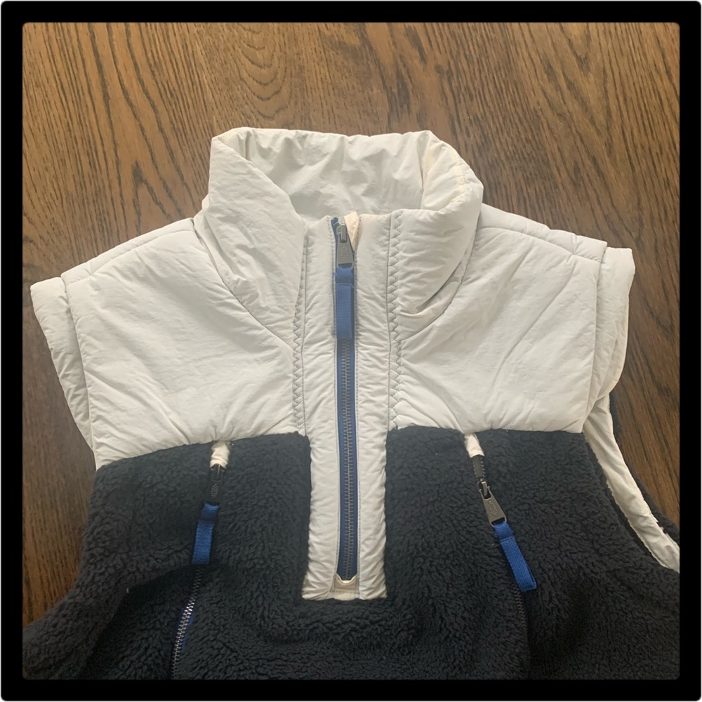 FP Movement by Free People Black and White Vest - Picture 5 of 8